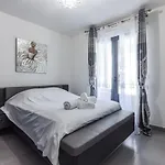 Cannes: Cosy A 2 Pas De La Croisette Apartman