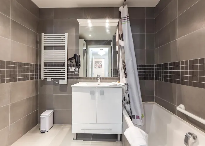 Cannes: Cosy A 2 Pas De La Croisette * Cannes