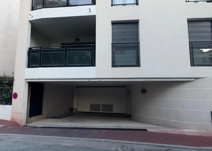 Daire Cannes: Cosy A 2 Pas De La Croisette Cannes